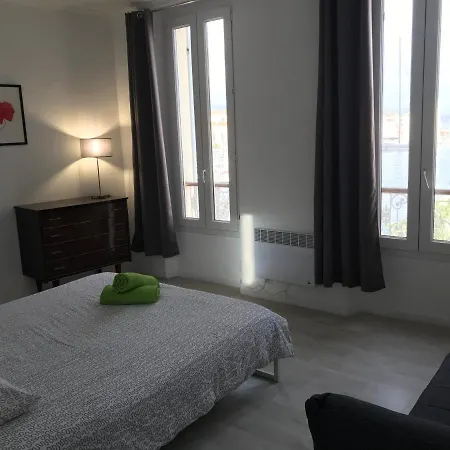 Accostage Vieux-port - & Parking En Option * La Ciotat