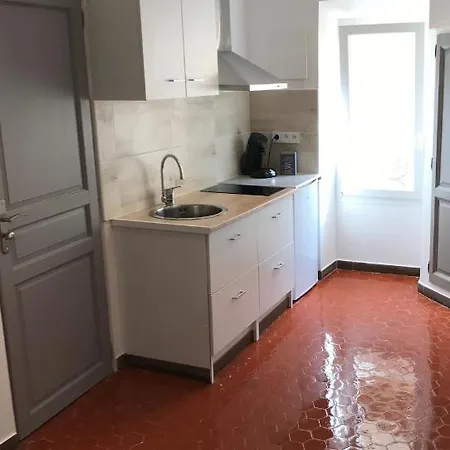 Accostage Vieux-port - & Parking En Option Appartement *