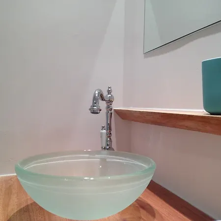 Accostage Vieux-port - Appartements&parking