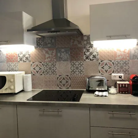 Accostage Vieux-port - Appartements&parking *