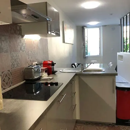 Appartement Accostage Vieux-port - & Parking En Option La Ciotat